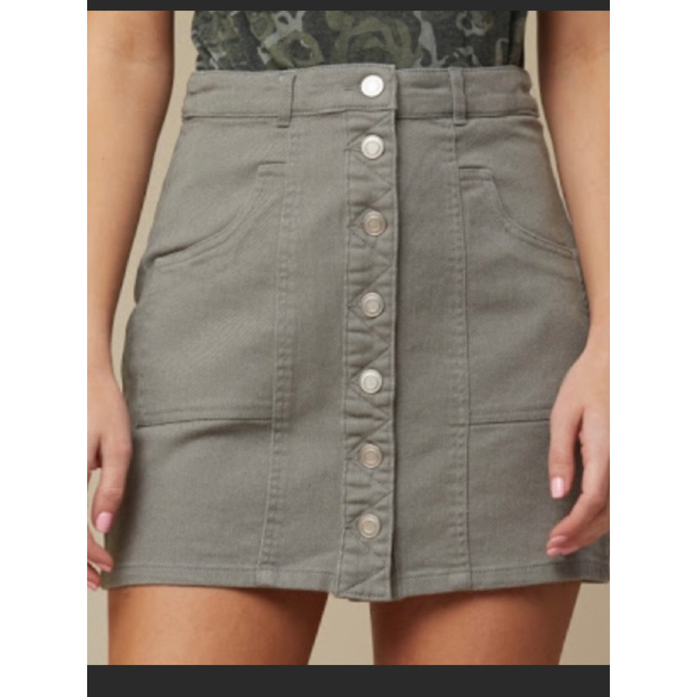 Altar’d State Gray Button Front Jean Skirt, Size M